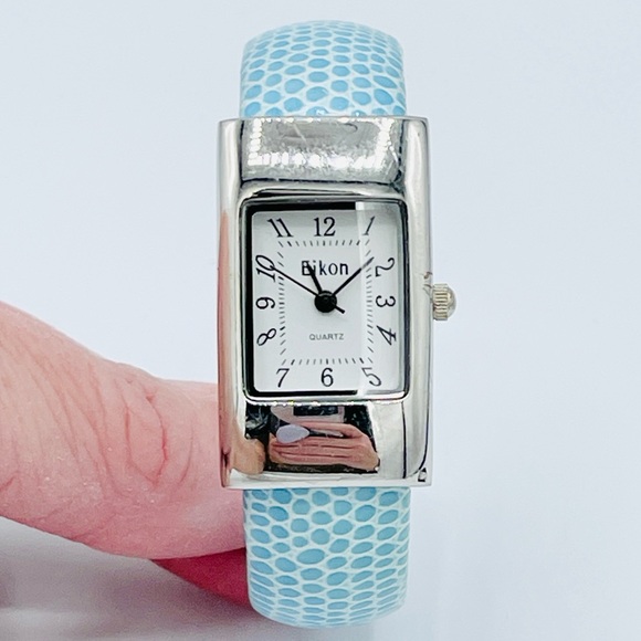 Untested Hinge Cuff Watch Lot / Bundle - Picture 5 of 14